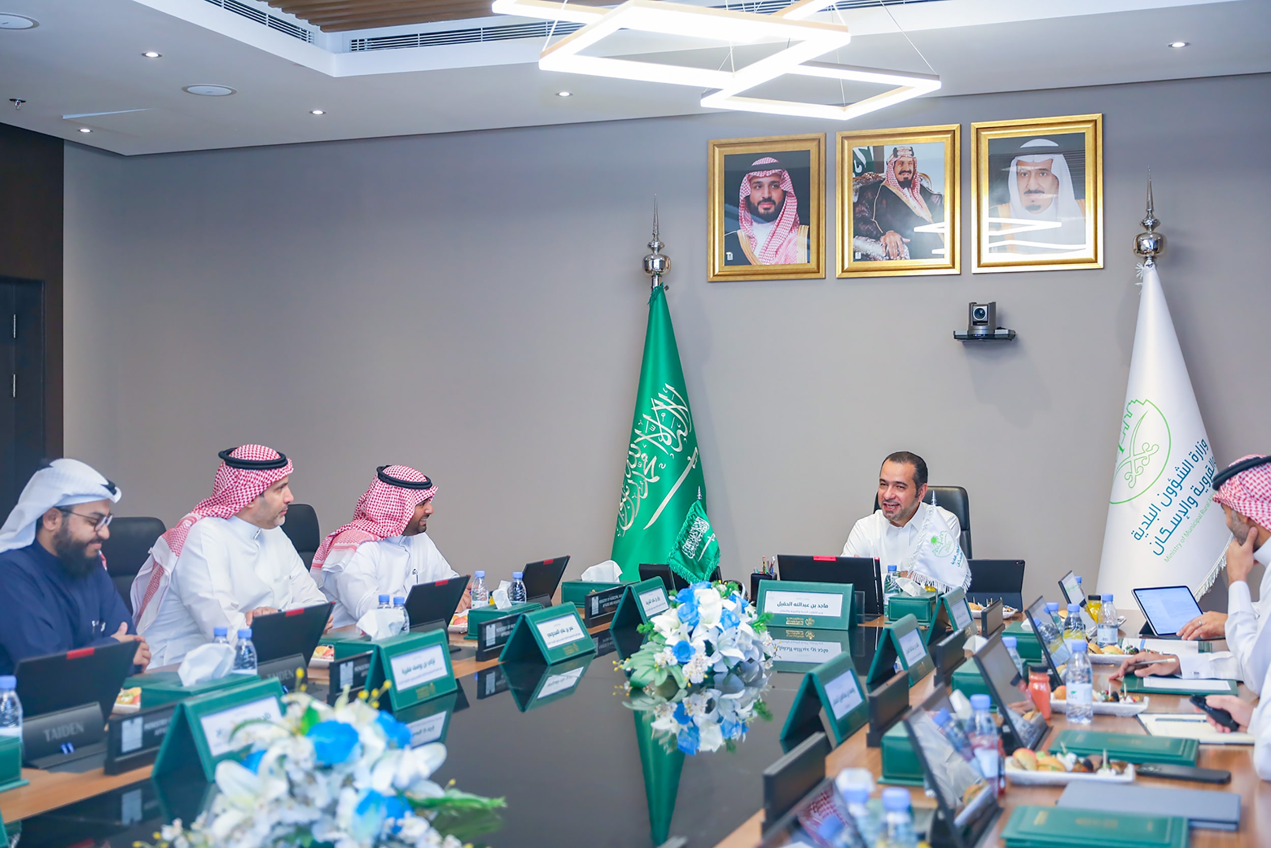 &quot;الحقيل&quot; يترأس اجتماع اللجنة الاستشارية للابتكار الرقمي وحلول التقنيات الناشئة