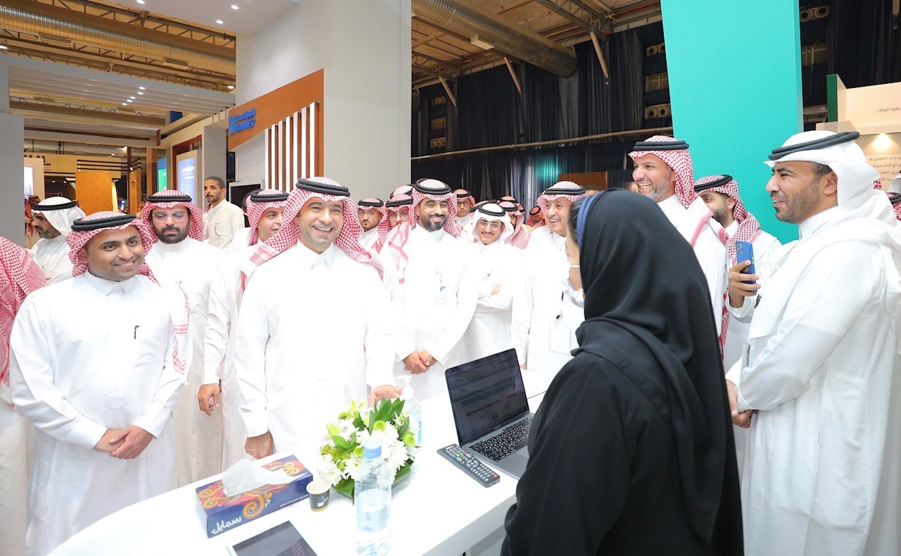 وزير الشؤون البلدية والقروية والإسكان يدشن معرض مسكن العقاري ويرعى توقيع 7 اتفاقيات وإطلاق 5 صناديق عقارية