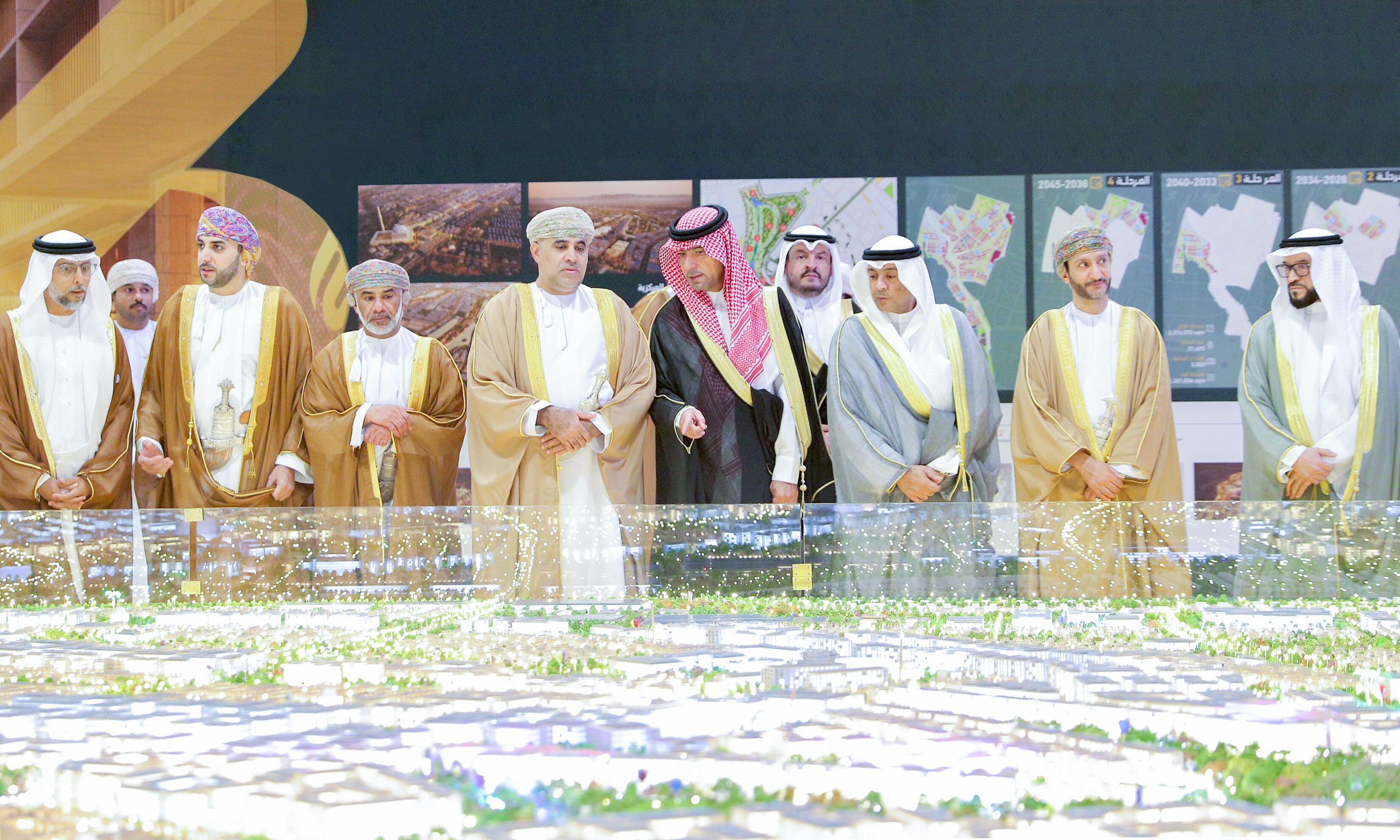 الحقيل يشارك في مؤتمر أكتوبر العمران والمؤتمر الإسكاني الخليجي الأول بسلطنة عمان