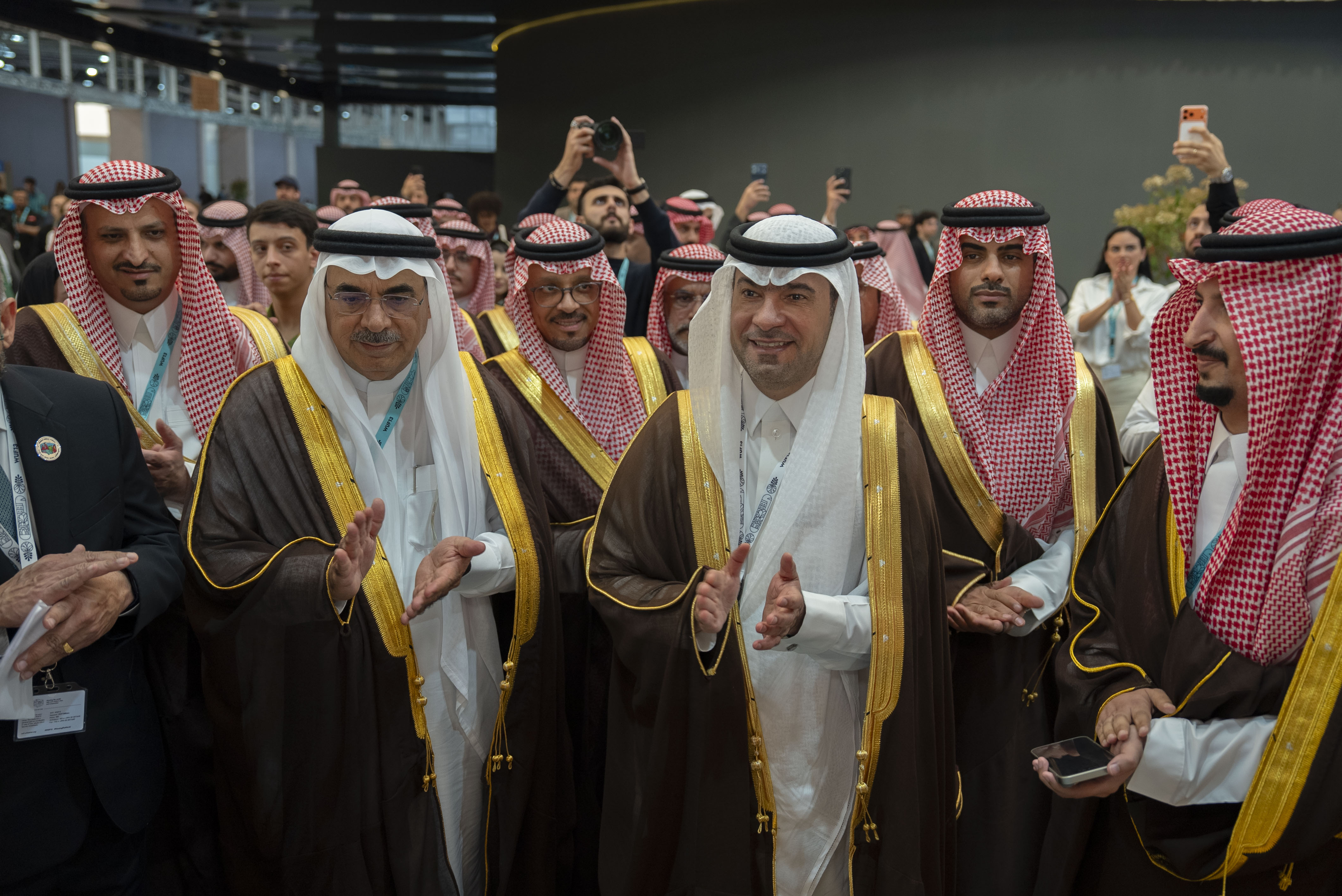 وزير البلديات والإسكان: جناح المملكة في المنتدى الحضري العالمي الثالث عشر يحكي قصص النجاح