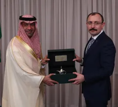 الحقيل يلتقي وزير التجارة التركي وعددًا من ممثلي الشركات المتخصصة بقطاع الإنشاءات