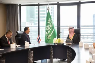 Minister of Municipal, Rural Affairs and Housing Receives Thai Ambassador
