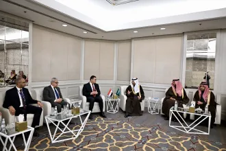 الحقيل ونظيره المصري يناقشان نقل الخبرات في مشاريع الإسكان والبنية التحتية