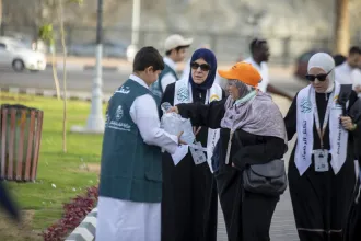 وزارة البلديات والإسكان: أكثر من 17 ألف متطوع ومتطوعة يشاركون في خدمة ضيوف الرحمن خلال موسم حج 1447هـ