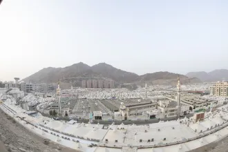 وزارة البلديات والإسكان تواصل خدماتها البلدية بمشعر منى خلال يوم النحر وأيام التشريق