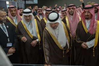 وزير البلديات والإسكان يفتتح جناح المملكة المشارك في المنتدى الحضري العالمي بجمهورية أذربيجان