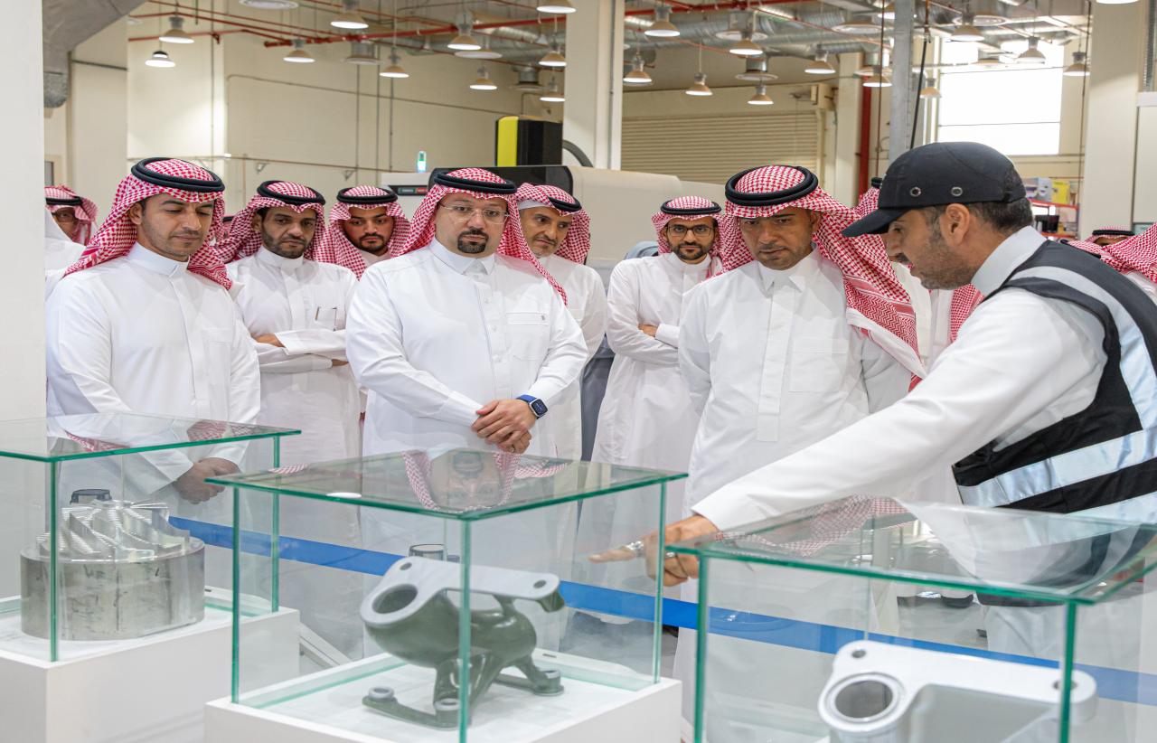 Housing Minister oversees KACST efforts in construction technology localization