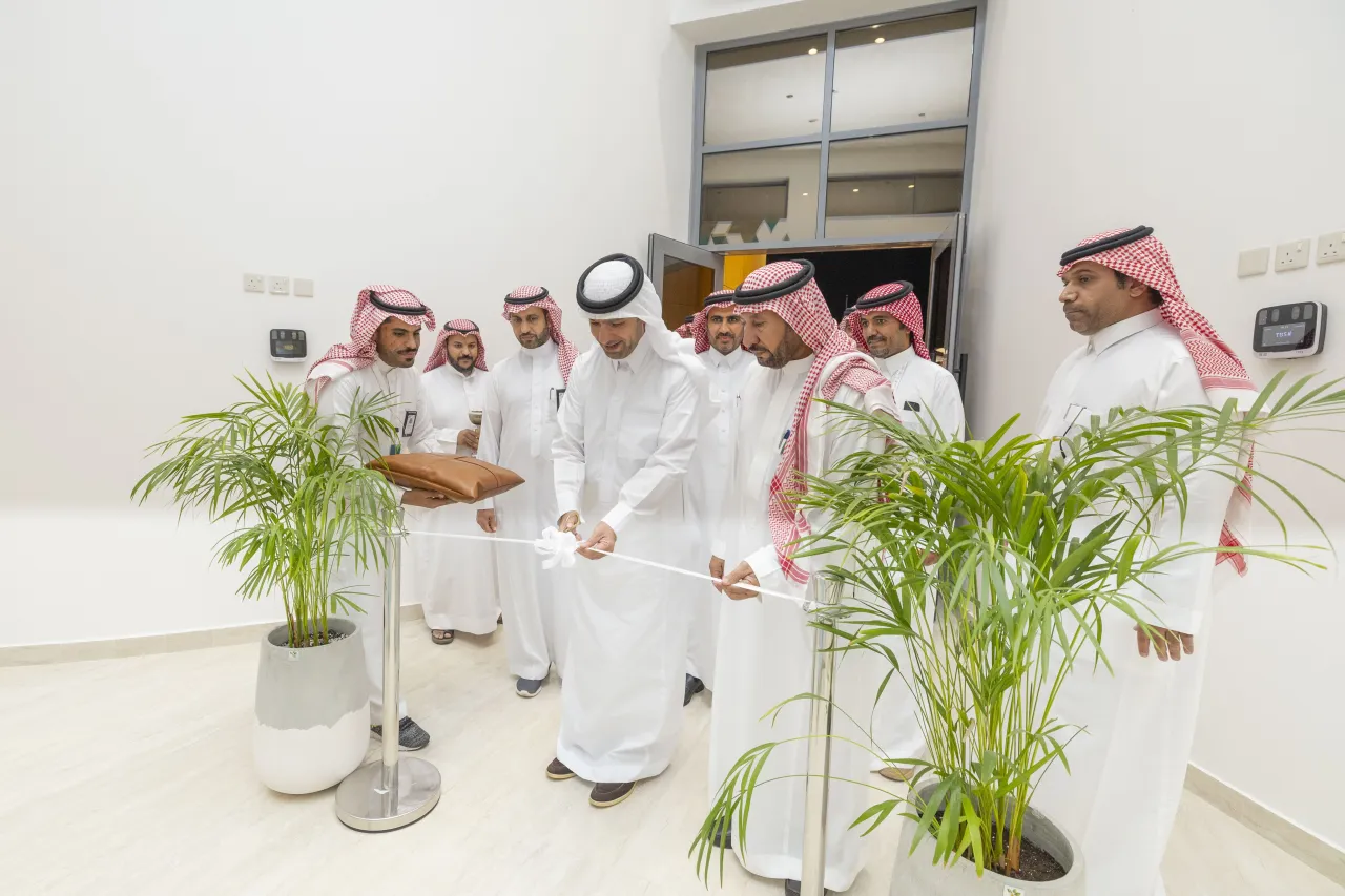 Al-Hogail inspects a number of developmental projects in Al-Qassim and inaugurates the Control and Monitoring Center in the Province